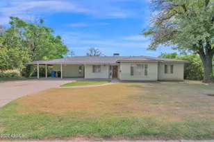 1217 W Solano Dr, Phoenix, AZ 85013 - Photo 1