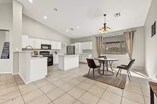 20914 N 94th Ln, Peoria, AZ 85382 - Photo 10