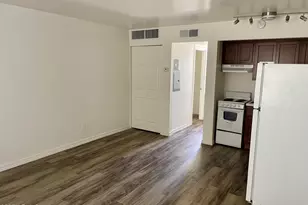 2301 N 28th St, Phoenix, AZ 85008 - Photo 2