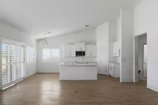 12672 W Cabrillo Dr, Arizona City, AZ 85123 - Photo 4