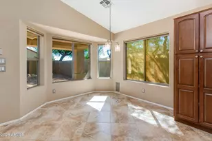 4433 W Phalen Dr, Phoenix, AZ 85087 - Photo 6