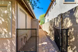 4433 W Phalen Dr, Phoenix, AZ 85087 - Photo 20