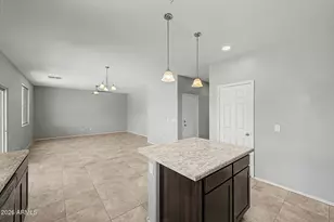 8510 N 61st Dr, Glendale, AZ 85302 - Photo 8