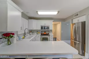834 S Cancun Dr, Gilbert, AZ 85233 - Photo 10