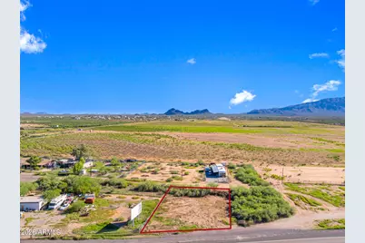56Xxx W US Hwy 60 -- #5, Aguila, AZ 85320 - Photo 1