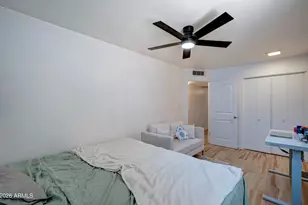498 W Gail Dr, Chandler, AZ 85225 - Photo 22