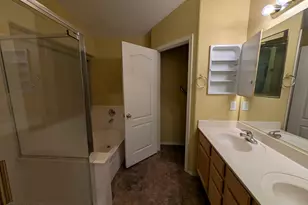 2481 E Fairview St, Chandler, AZ 85225 - Photo 12