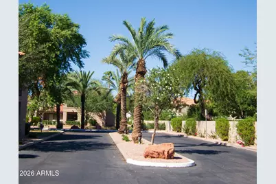 9460 E Mission Lane #215, Scottsdale, AZ 85258 - Photo 2