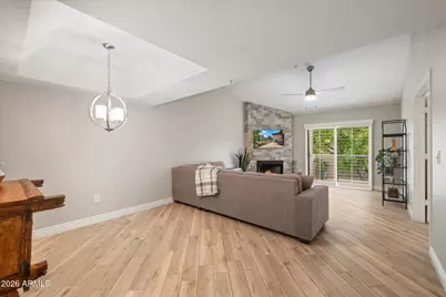 9460 E Mission Lane #215, Scottsdale, AZ 85258 - Photo 8