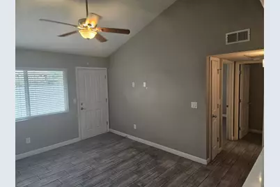 935 E Roma Avenue #4A, Phoenix, AZ 85014 - Photo 4