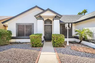19614 N 36th St, Phoenix, AZ 85050 - Photo 2