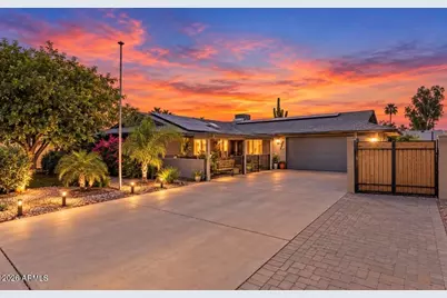 9319 W Glen Oaks Circle, Sun City, AZ 85351 - Photo 1