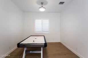8543 W Palo Verde Dr, Glendale, AZ 85305 - Photo 10