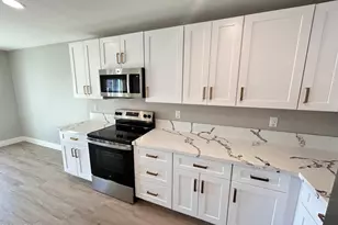 905 W Dobbins Rd, Phoenix, AZ 85041 - Photo 8