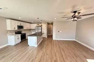 905 W Dobbins Rd, Phoenix, AZ 85041 - Photo 2