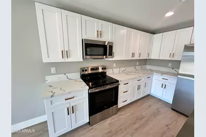 905 W Dobbins Road, Phoenix, AZ 85041 - Photo 6