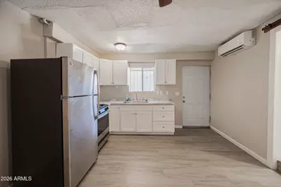 7153 N 62nd Avenue #E, Glendale, AZ 85301 - Photo 6
