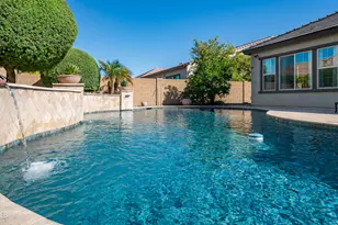 902 E Horseshoe Pl, Chandler, AZ 85249 - Photo 10