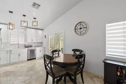1039 W 6th Avenue, Apache Junction, AZ 85120 - Photo 6