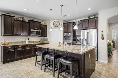 12036 W Louise Court, Sun City, AZ 85373 - Photo 8