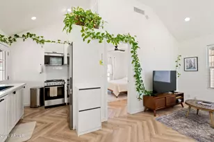 1124 N 13th St, Phoenix, AZ 85006 - Photo 12