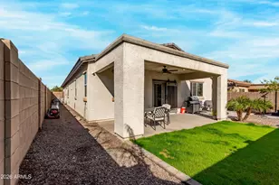 17115 W Orchid Ln, Waddell, AZ 85355 - Photo 34