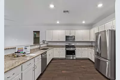 17115 W Orchid Lane, Waddell, AZ 85355 - Photo 4