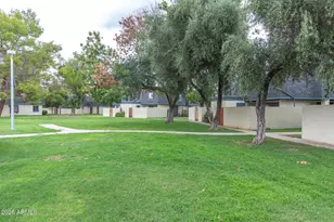 8109 N 32nd Dr, Phoenix, AZ 85051 - Photo 34