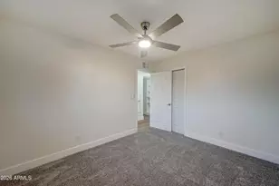 6413 S 21st Pl, Phoenix, AZ 85042 - Photo 12