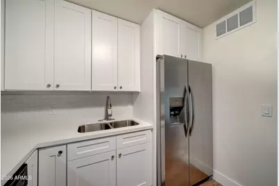 6413 S 21st Place, Phoenix, AZ 85042 - Photo 8