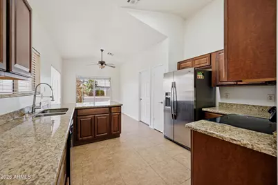 5211 N 104th Drive, Glendale, AZ 85307 - Photo 6