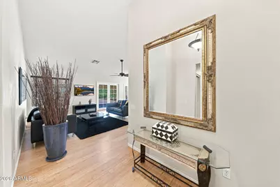 3992 N 14th Street, Phoenix, AZ 85014 - Photo 2