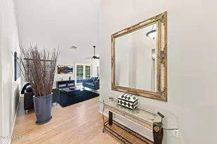 3992 N 14th St, Phoenix, AZ 85014 - Photo 2