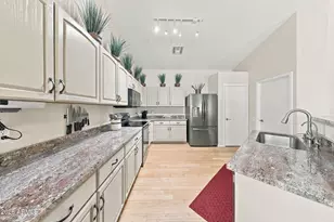 3992 N 14th St, Phoenix, AZ 85014 - Photo 8