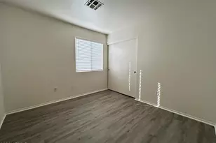 10424 W Medlock Dr, Glendale, AZ 85307 - Photo 20