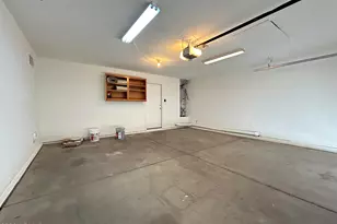 10424 W Medlock Dr, Glendale, AZ 85307 - Photo 26