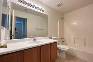 10424 W Medlock Dr, Glendale, AZ 85307 - Photo 22