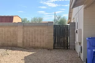 2913 W Woodridge Dr, Phoenix, AZ 85053 - Photo 24