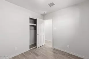 7935 W Earll Dr, Phoenix, AZ 85033 - Photo 30