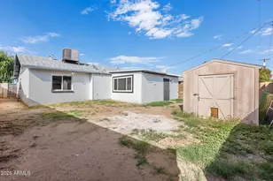 7935 W Earll Dr, Phoenix, AZ 85033 - Photo 38