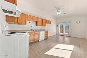111 N 25th St, Phoenix, AZ 85034 - Photo 6