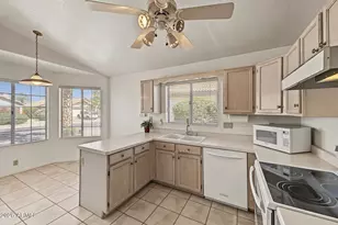 4237 E Morrow Dr, Phoenix, AZ 85050 - Photo 12