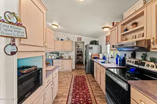 46306 W Trotter Rd, Wickenburg, AZ 85390 - Photo 14