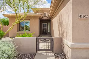 41202 N Rolling Green Way, Anthem, AZ 85086 - Photo 2
