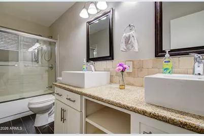 2077 W Hidalgo Avenue, Phoenix, AZ 85041 - Photo 38