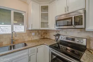 2077 W Hidalgo Ave, Phoenix, AZ 85041 - Photo 24