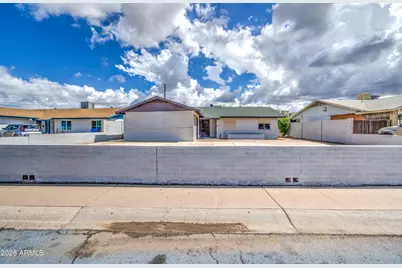 2077 W Hidalgo Avenue, Phoenix, AZ 85041 - Photo 2
