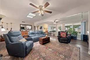 10909 W Roundelay Cir, Sun City, AZ 85351 - Photo 10