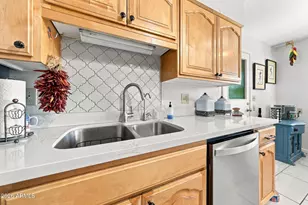 10909 W Roundelay Cir, Sun City, AZ 85351 - Photo 14