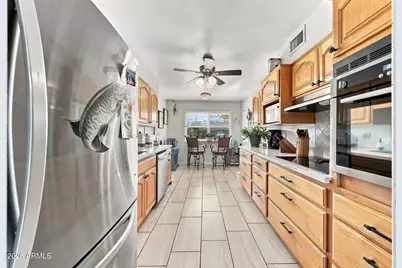 10909 W Roundelay Circle, Sun City, AZ 85351 - Photo 12